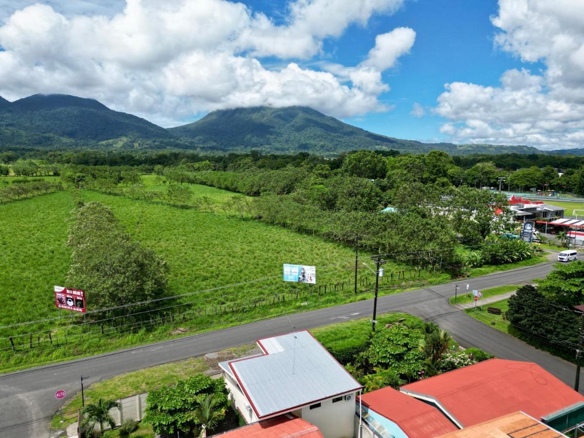 Oasis Arenal Villa Downtown Arenal Volcano View La Fortuna Esterno foto