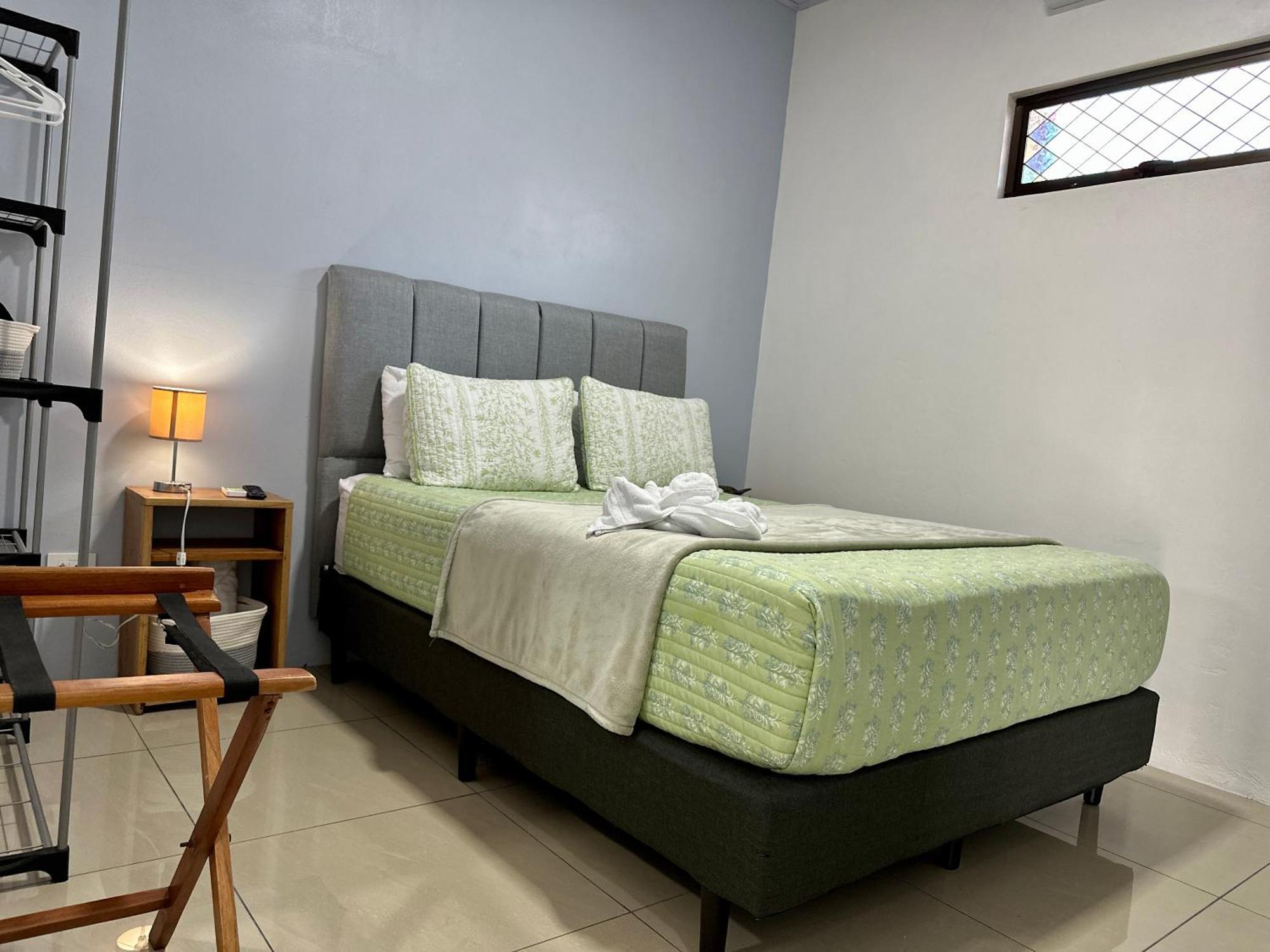 Oasis Arenal Villa Downtown Arenal Volcano View La Fortuna Esterno foto